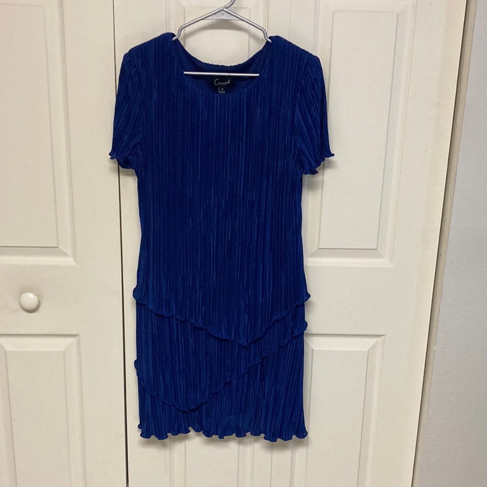 Dark blue dress